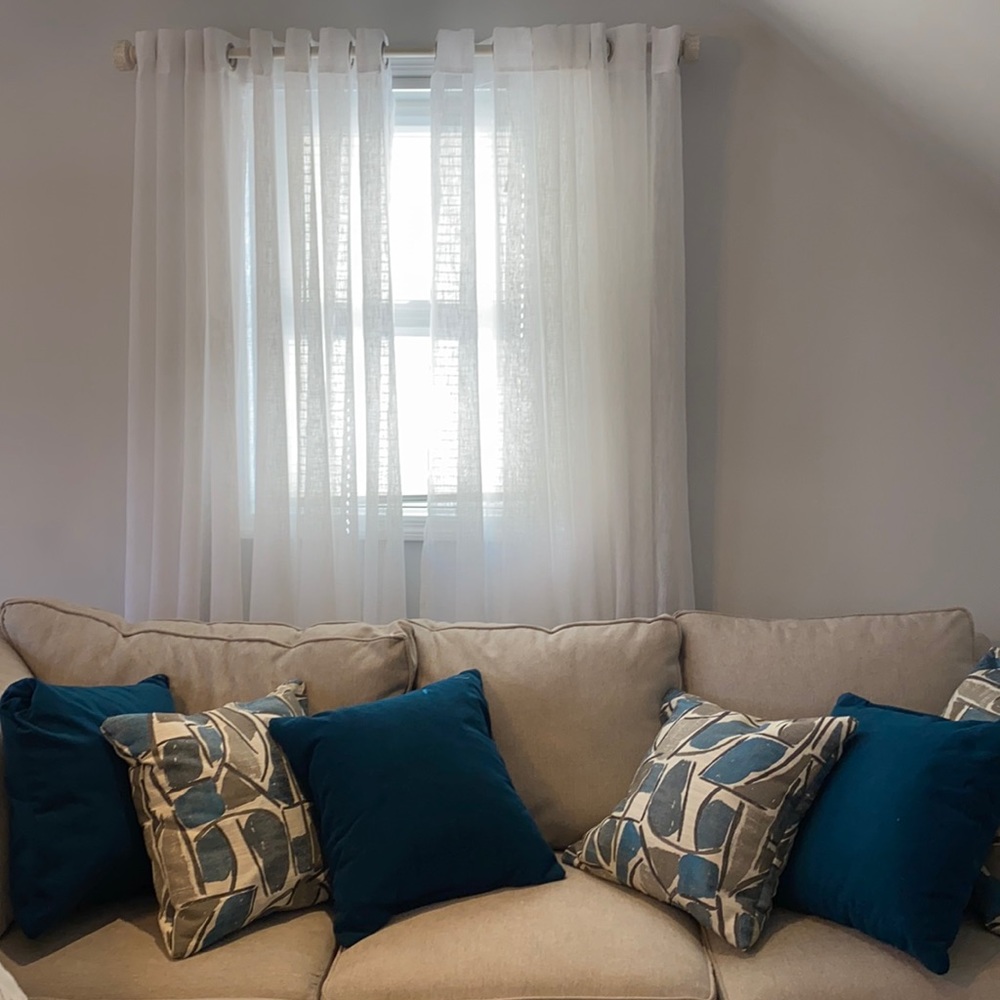 6 pillows